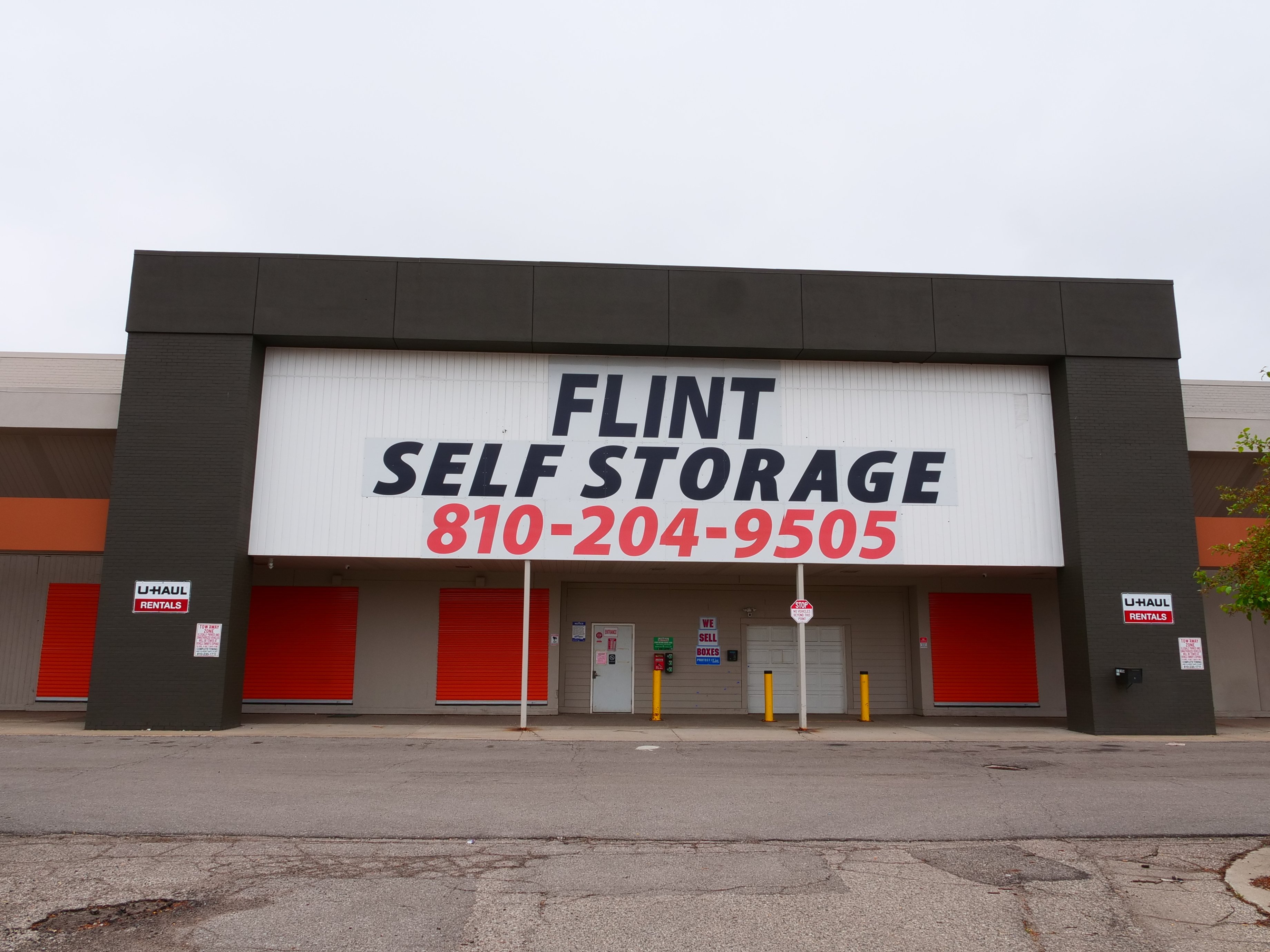 flint michigan 48507 self storage climate control